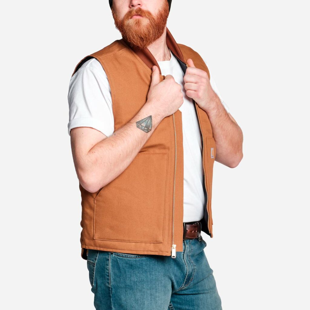 carhartt_arctic_vest_brun_herre_v01_ højre